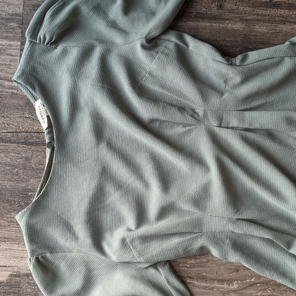 Green blouse very lightweight and comfortable